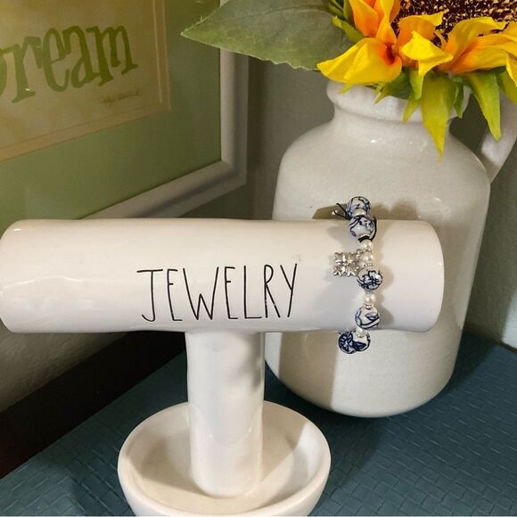 NWT Patricia Nash Blue Beaded Silver Ox and Pearl Stretch Bracelet #PNBR - Picture 2 of 4